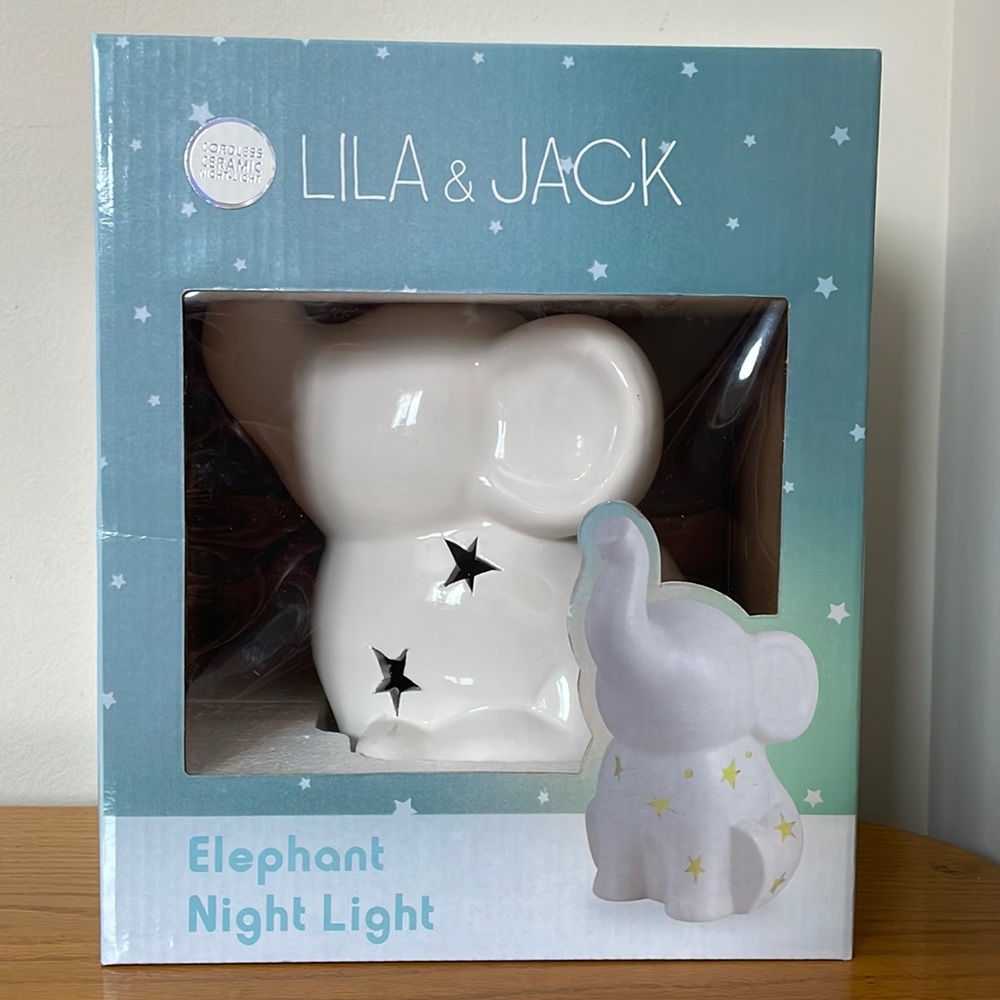 NIB Lila&Jack Elephant Night Light